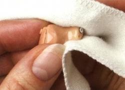 Cleaning a Hearing Aid with a Cloth